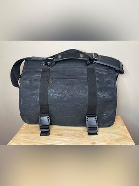Vintage NAS BAG Messenger Bag Black Faux Alligator Korea Crossbody Satchel